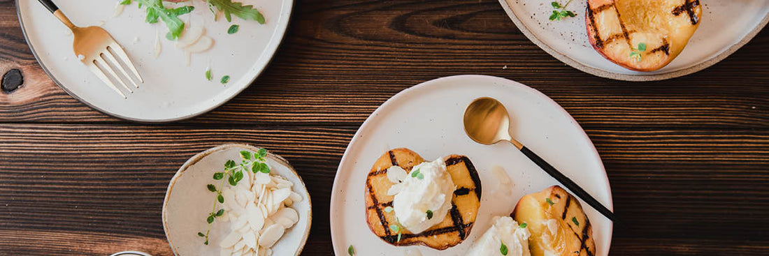 Grillade persikor med mascarpone