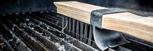 Viktigt om grillborstar – säker användning av grillborstar med stålborst